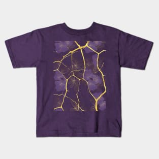 Irises. Japanese Kintsugi Pattern Kids T-Shirt